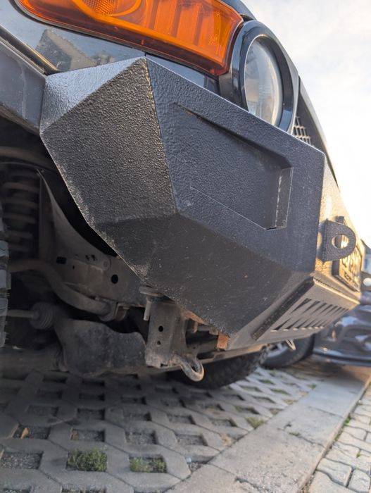 FJ cruiser Toyota на части . Броня и фарове