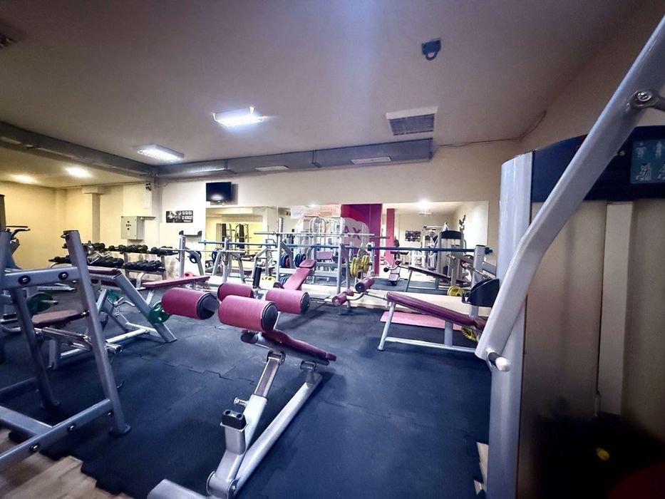 Функционално помещение на ТОП локация за продажба, Център, гр. Варна,