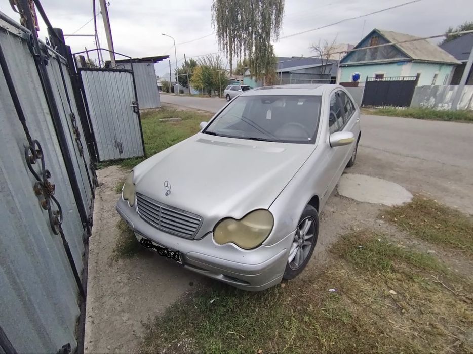 Mercedes-Benz C-Class 2002