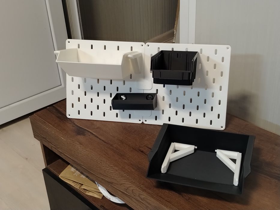 Модулен контейнер за стена – Черен мат/бял