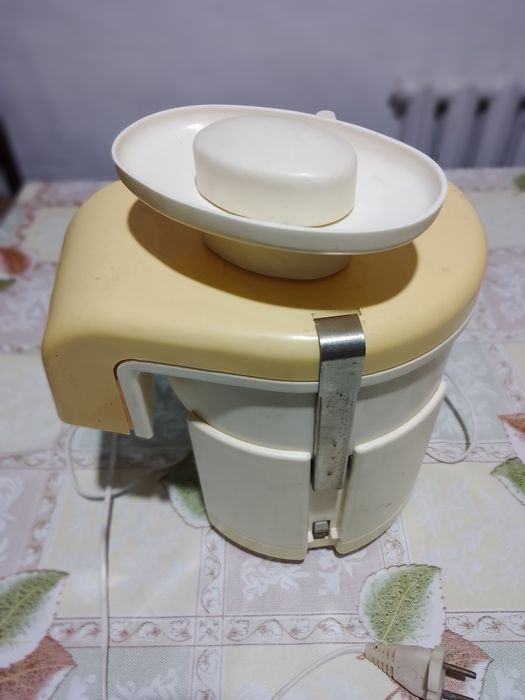 Соковыжи и Лапшарезка по-3500тен.Расч/налич.