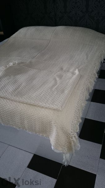 Нови вълнени кувертюри / покривало по 10 € кв.м.