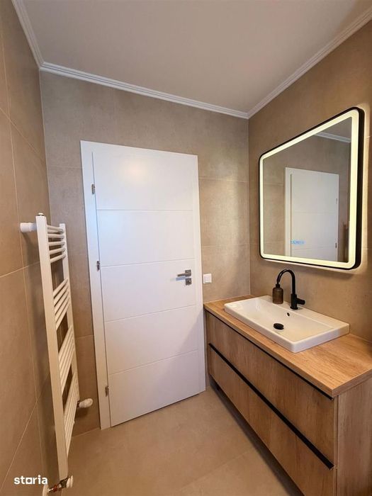 Apartament de 4 camere, 116 mp cu parcare și pivniță, Kogălniceanu