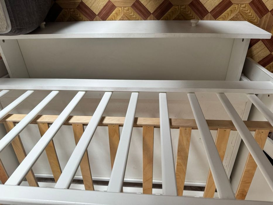 Продам срочно кроватку.