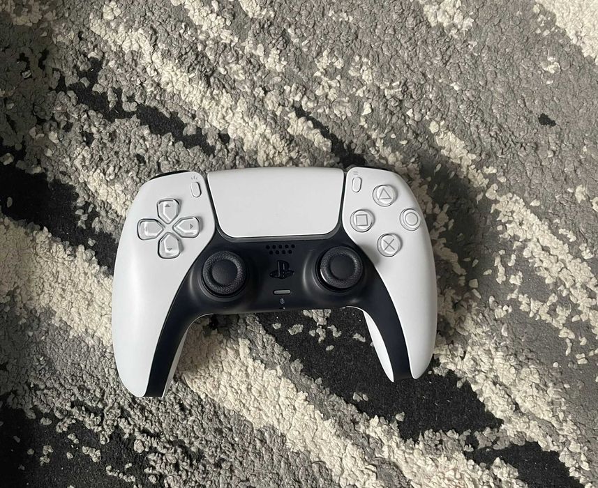 PlayStation 5 Digital Edition 825GB + 2 jocuri