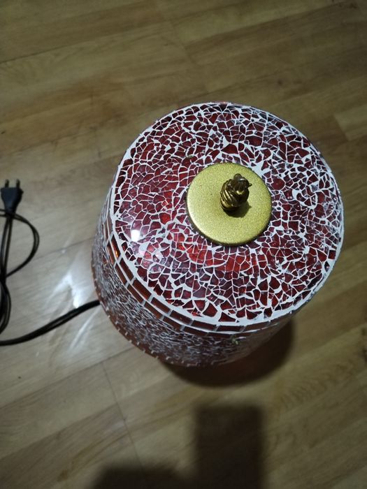 Veioza orientală cu mozaic de sticla roșie