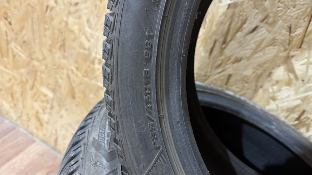 Покрышка 235/45 R18