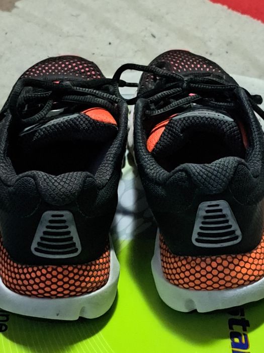 Маратонки  в много добро състояние 15€