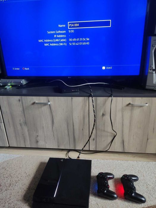 Перфектен Playstation 4 с фърмуер 9.0