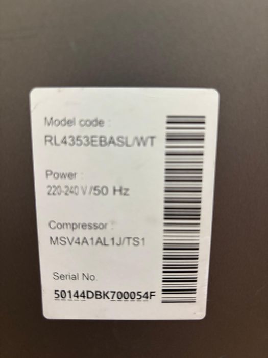 Холодильник Samsung