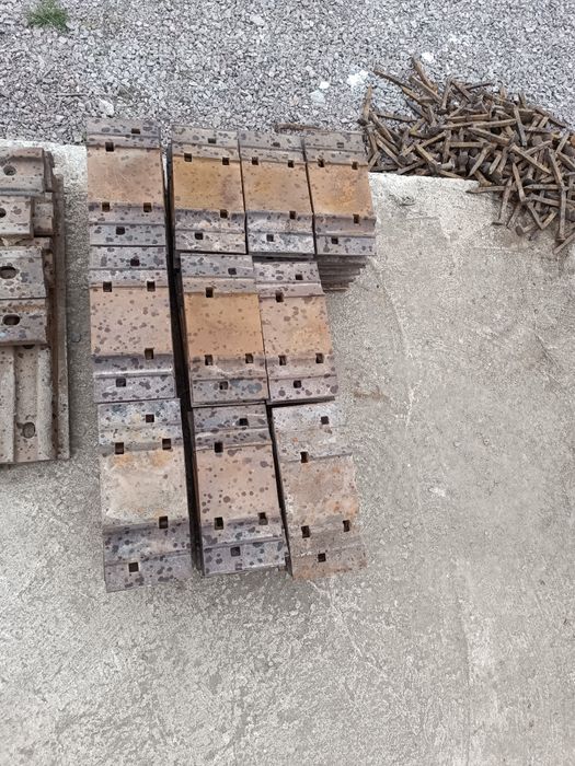 Подкладки Д -65 продам