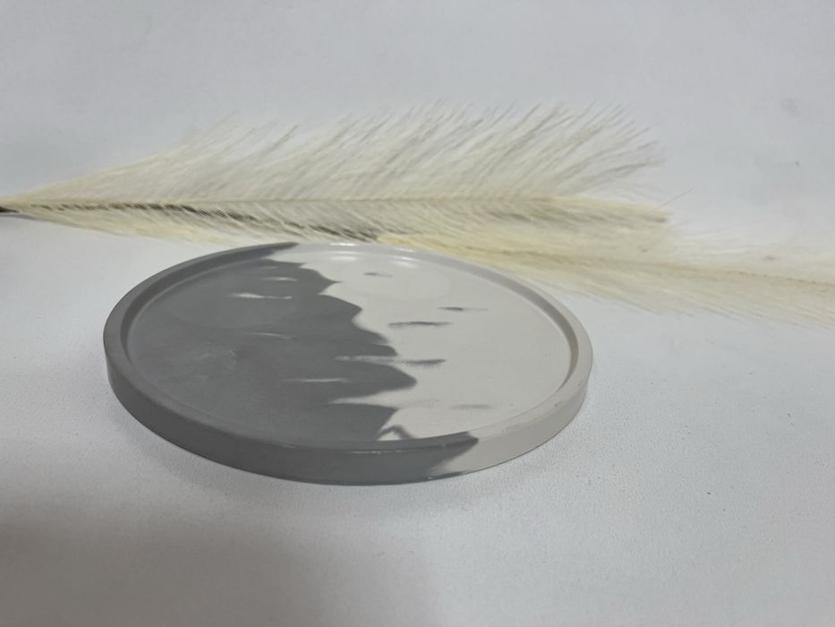 Декор из гипса .