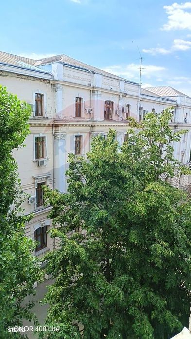 3 camere | 61 mp | Vizavi de Gara de Nord | Etaj 4 | Vedere liberă