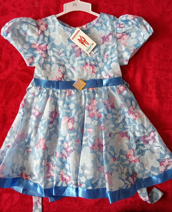 Платье,комбинезон для новорожденных