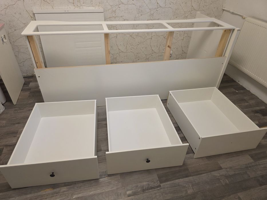 DIVAN Ikea, model HEMNES