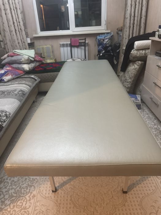 Медицинская кушетка