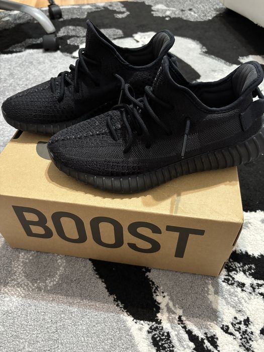 Adidas Yeezy Boost 350 V2 Onyx