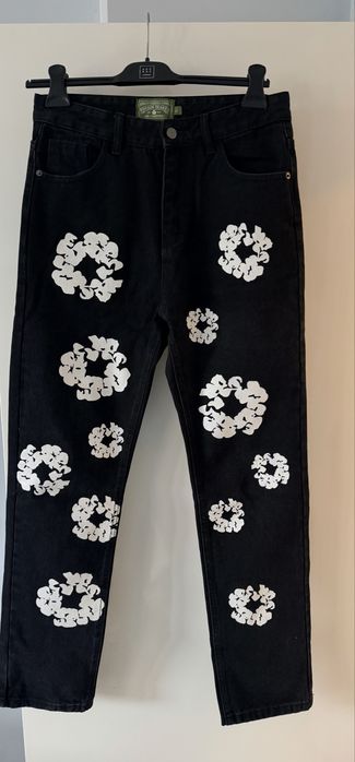 Denim Tears (Черни с флорални мотиви)
