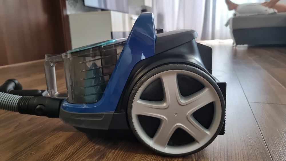 Aspirator fara sac Philips PowerPro Active, 650 W