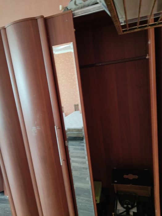 Шкаф большой дорогой