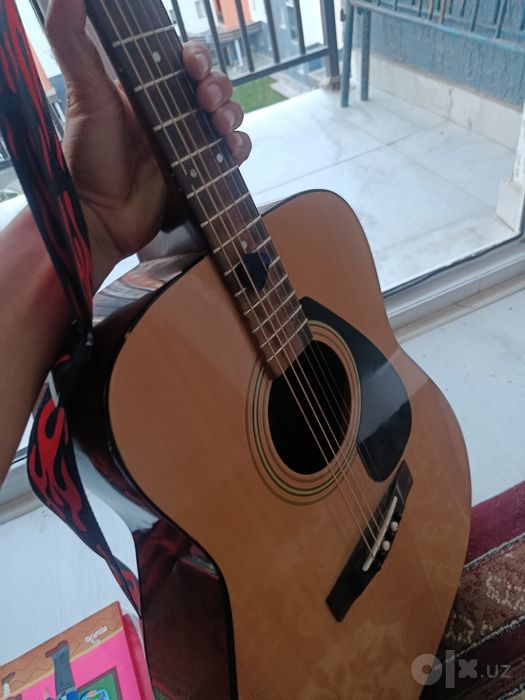 Gitara Yamaha f310