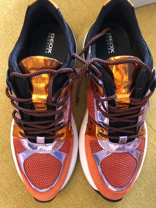 Дамски маратонки оранжев металик Geox 41 ! нови в кутия!