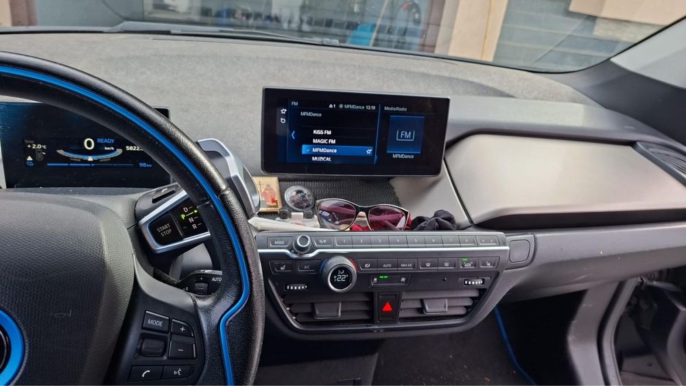 BMW i3  / An 2019 / 112000 KM / 96 %