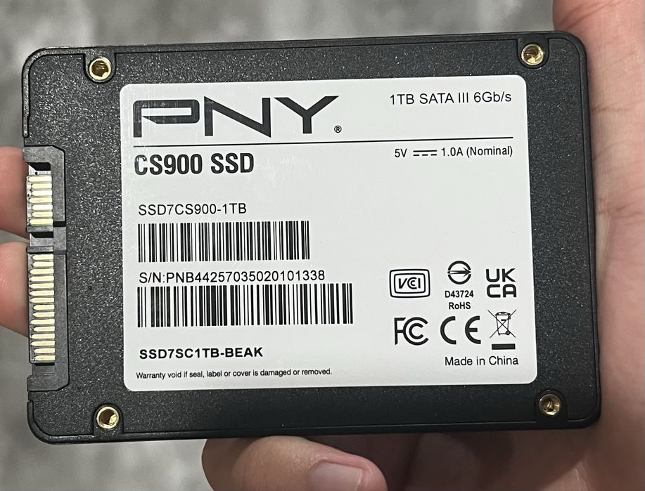 Продам ssd 1tb sata PNY