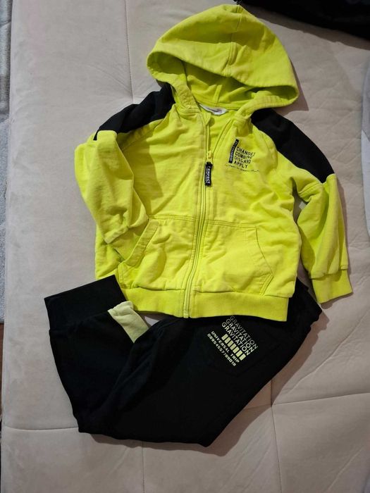 Детски екипи,яке,грейки