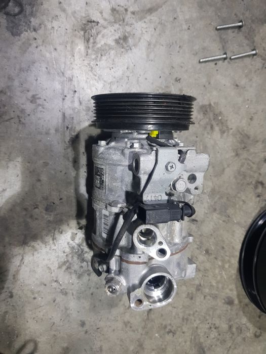 Compresor ac clima 3.0 CRT 272CP audi a4 a5 a6 a7 2016