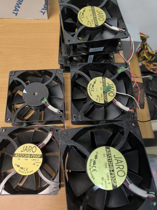 Мощни вентилатори на 12V / 1,95A