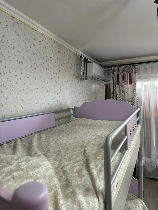 Двухъярусная кровать