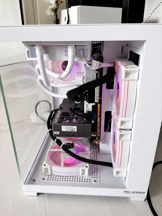 PC Gaming White Edition RTX 5060 / i5-14400F / 32GB DDR5 / SSD 1TB