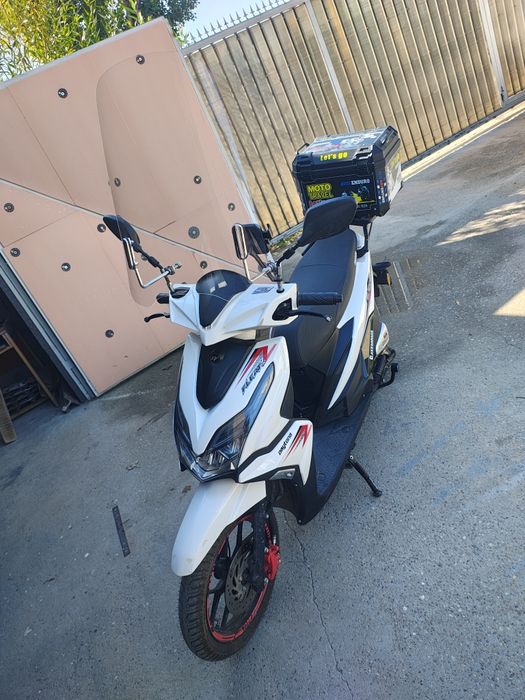 vand scuter 125 daytona flert