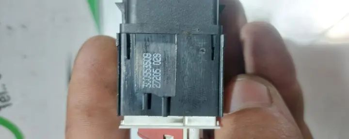 Buton avarie Volkswagen VW Passat 2007 1.9 TDI MT (105 hp)
