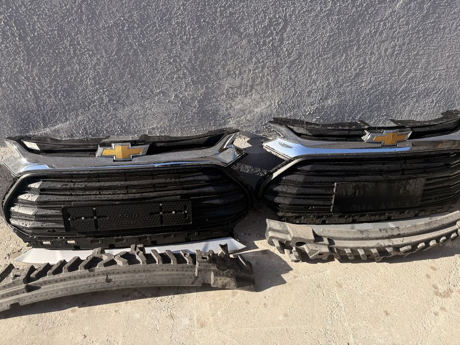 Продам решетки и юбку от tracker 2 premier