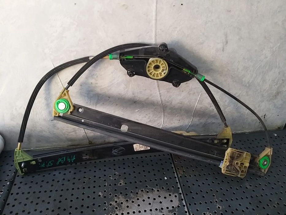 Macara geam electric stanga fata audi a4 b8 8k 8k0837461