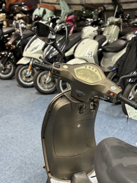 Vespa AGM 25km/h 49cc fara permis