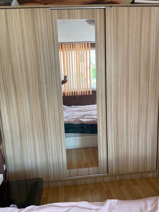 Гардероб  трикрилен