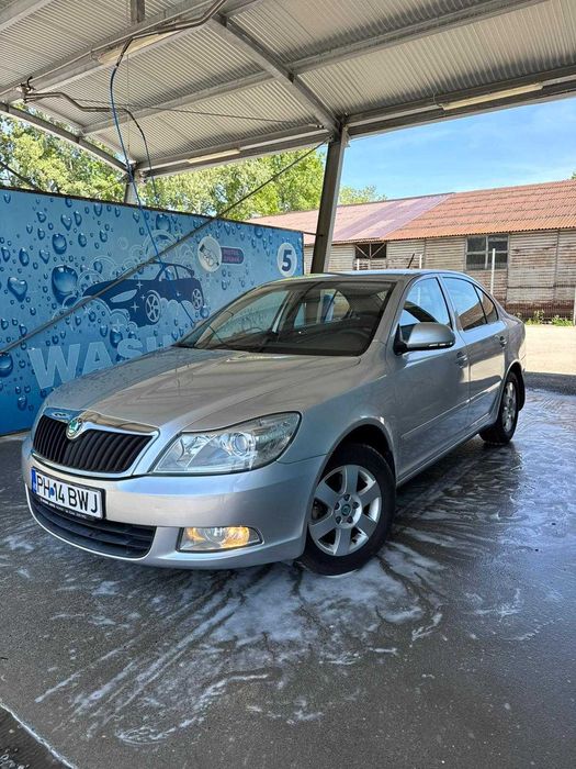 Skoda Octavia 2013 1.6 tdi benzina