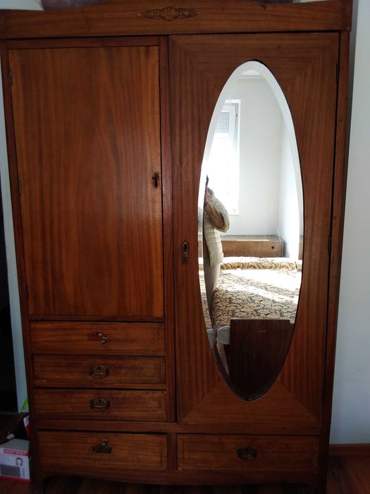 Старинни мебели Пловдив