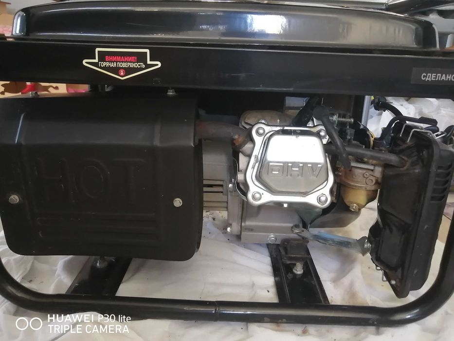 Бензогенератор продам 2.8квт