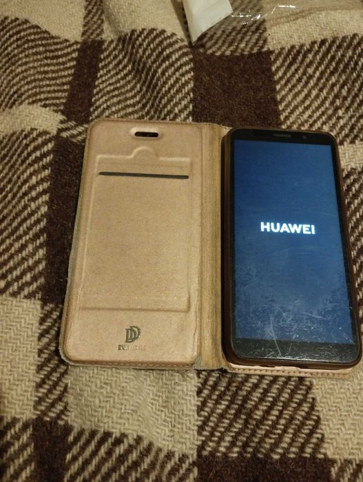 Продавам Huawei Y5р