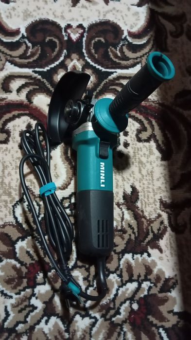 Болгарка шуруповёрт лар сотилади 250 мингдан бошланади