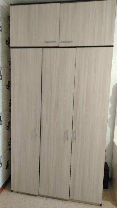 Мягкая мебель и шкафы