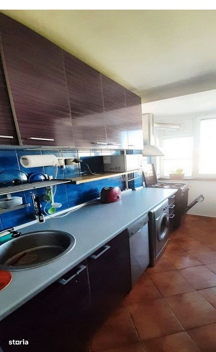 Apartament 3 camere, balcon, Berceni