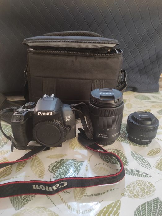 Canon EOS 850 D фотоаппарат