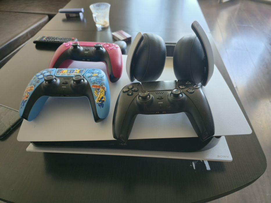 Продавам Playstation 5