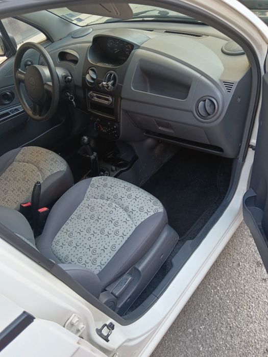 Продавам шевролет спарк