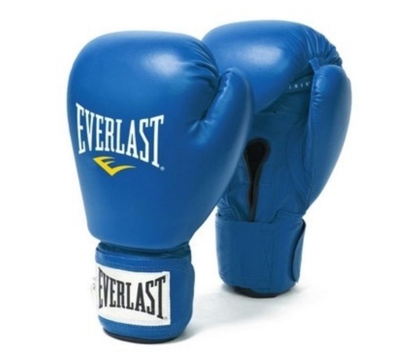 Боксерские перчатки Everlast